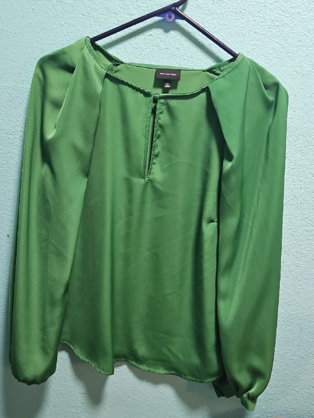 Who What Wear Green Satin Keyhole Blouse